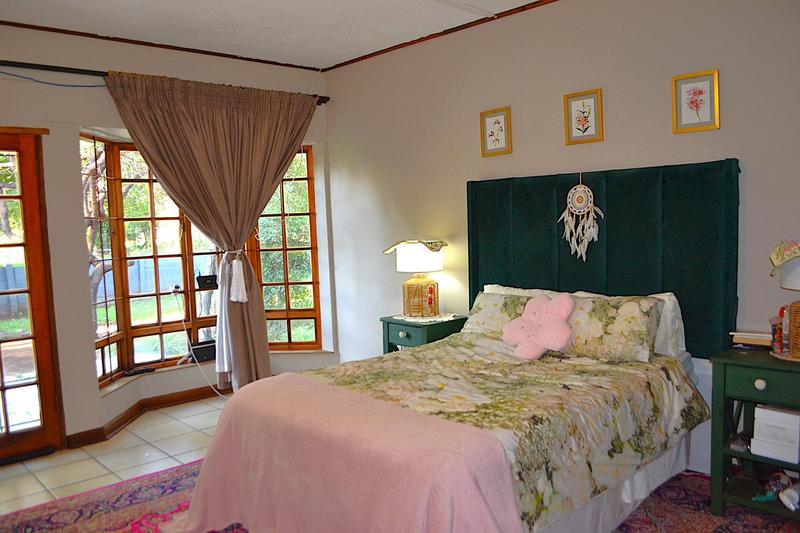 To Let 4 Bedroom Property for Rent in Vyfhoek A H North West